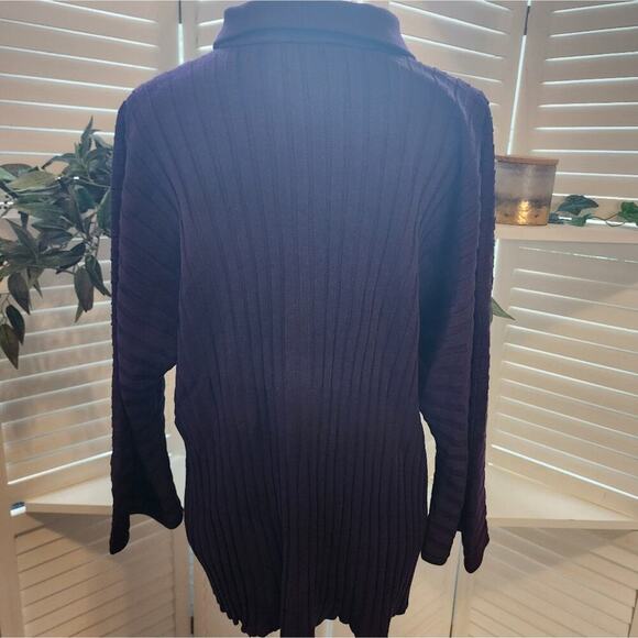 MISOOK PURPLE RIBBED BUTTON DOWN SWEATER SIZE LARGE(OVERSIZED) - Picture 5 of 7